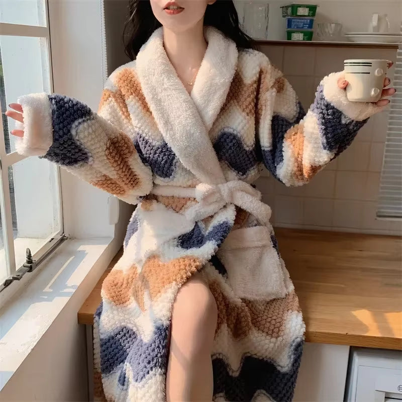 Women'S Pajamas Cute Pijama Winter Sleepwear Warm Robe Sets Long Home Wear Bathrobe plus Velvet Warmth Coral Fleece Nightgown