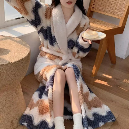 Women'S Pajamas Cute Pijama Winter Sleepwear Warm Robe Sets Long Home Wear Bathrobe plus Velvet Warmth Coral Fleece Nightgown